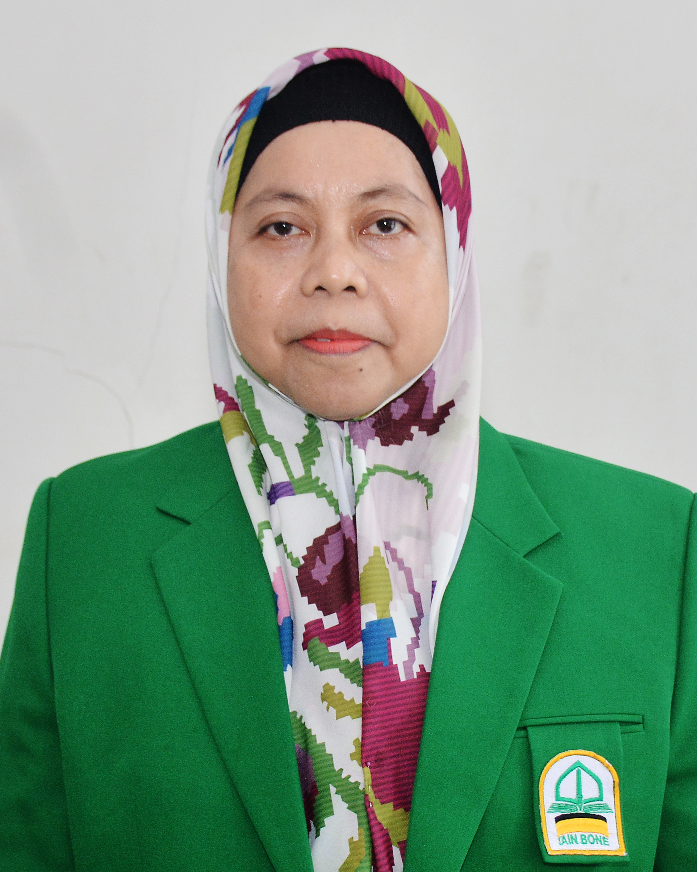 Nirwana Darwis, SS., M.Pd.