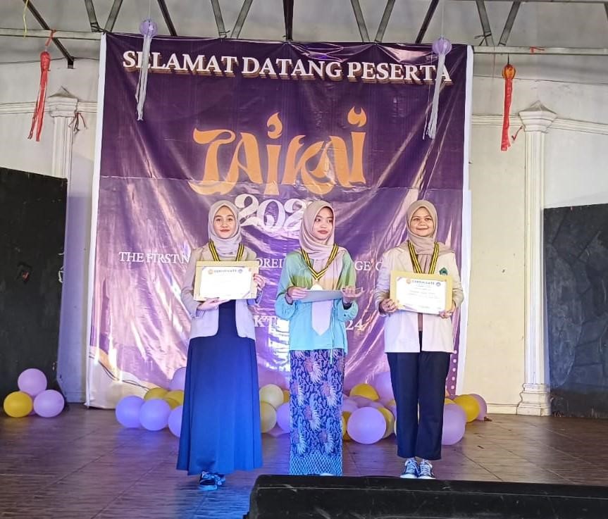 Lomba Three Minutes Talk dalam ajang National Foreign Language Olympiad 2025